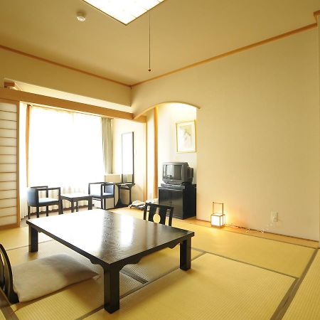 Spa & Resort Hotel Akinomiyasanso Akita Bagian luar foto