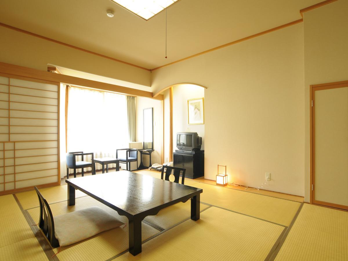 Spa & Resort Hotel Akinomiyasanso Akita Bagian luar foto