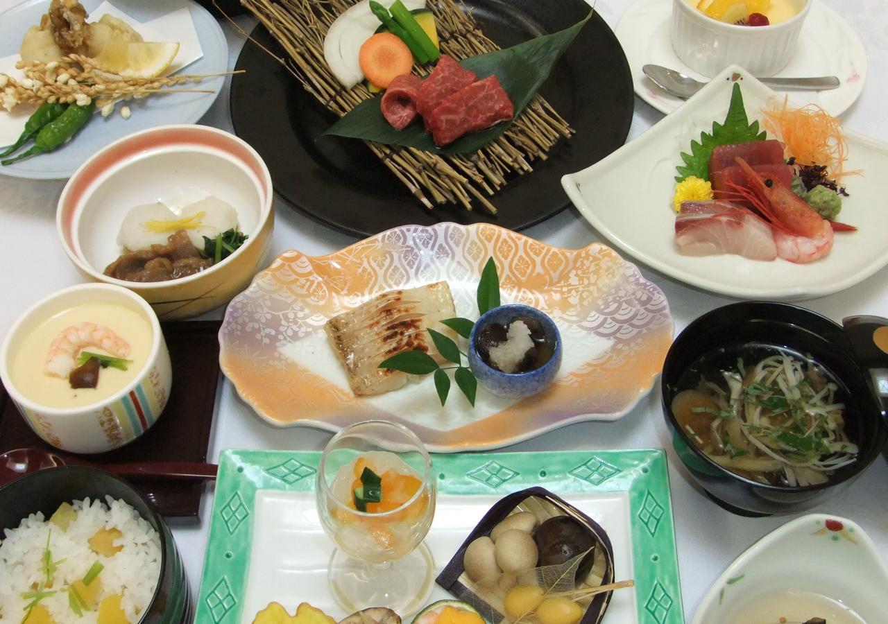 Spa & Resort Hotel Akinomiyasanso Akita Bagian luar foto